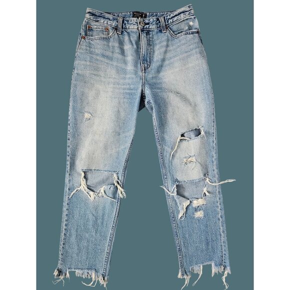 Abercrombie and Fitch Annie Boyfriend Distressed Jeans Women Size 6/28 Regular - Picture 1 of 7